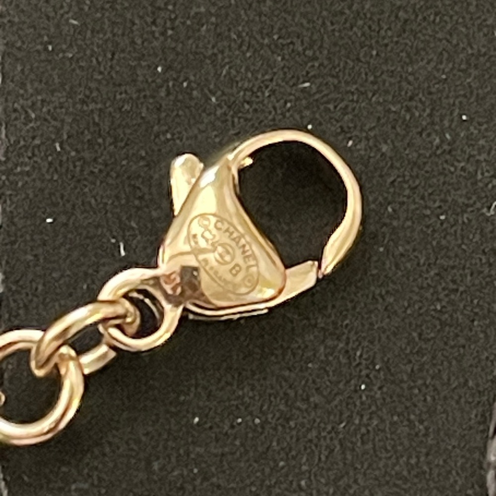 CHANEL Gold Bracelet with Pearl and Black Accents - Picture 9 of 10